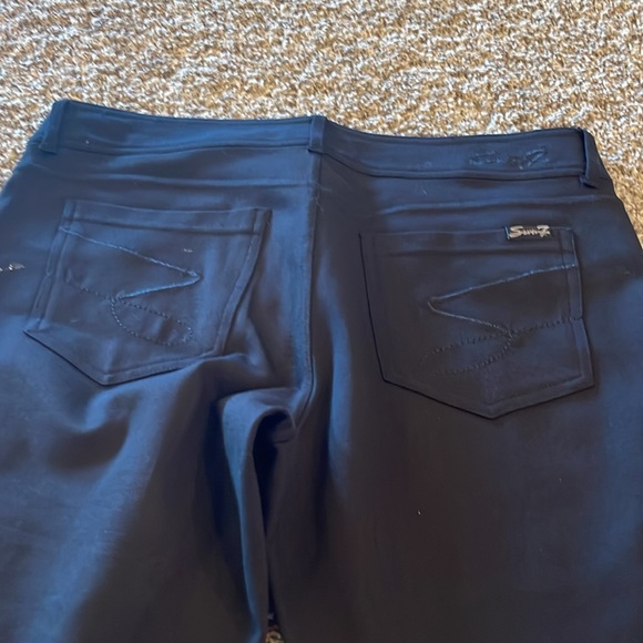 These are brand new never worn black leggings - Picture 4 of 4
